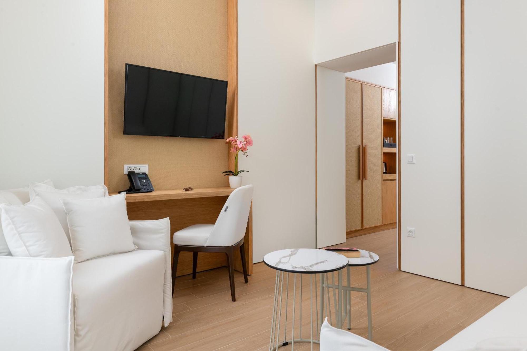 The 12Th City Hotel Rhodes City ภายนอก รูปภาพ
